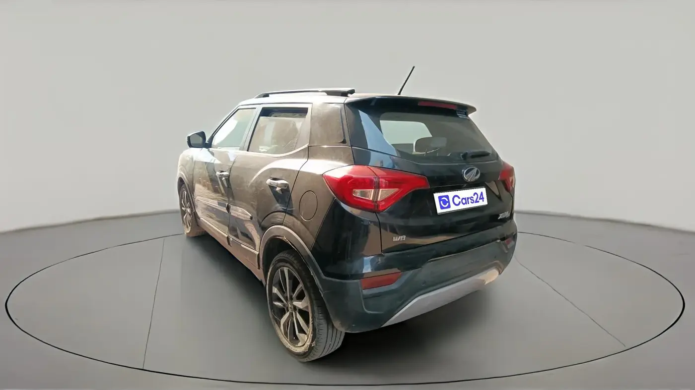 2022 Mahindra XUV300 W8 (O) 1.2 PETROL, Petrol, Manual, 22,308 km, exterior
