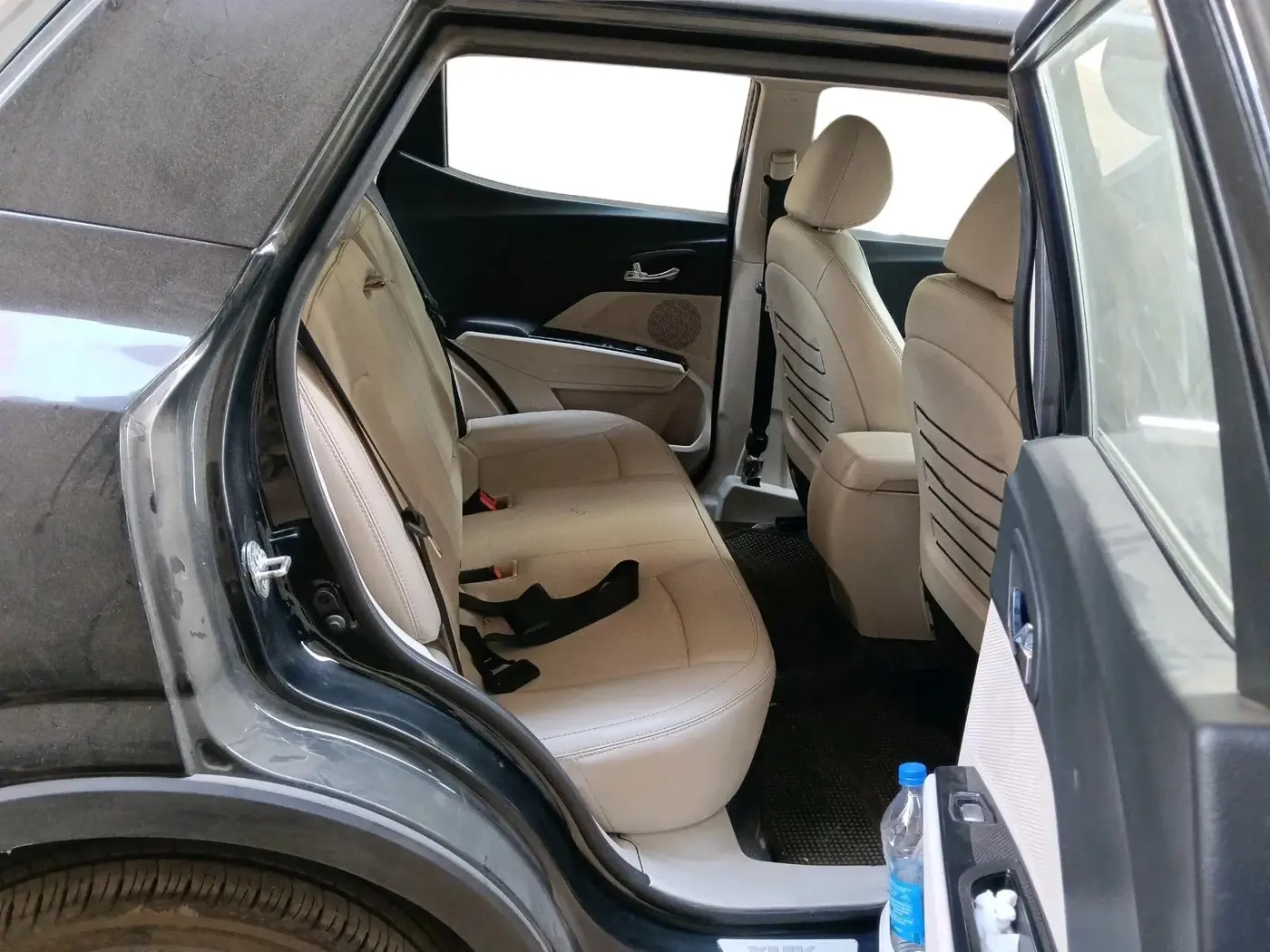 2022 Mahindra XUV300 W8 (O) 1.2 PETROL, Petrol, Manual, 22,308 km, interior