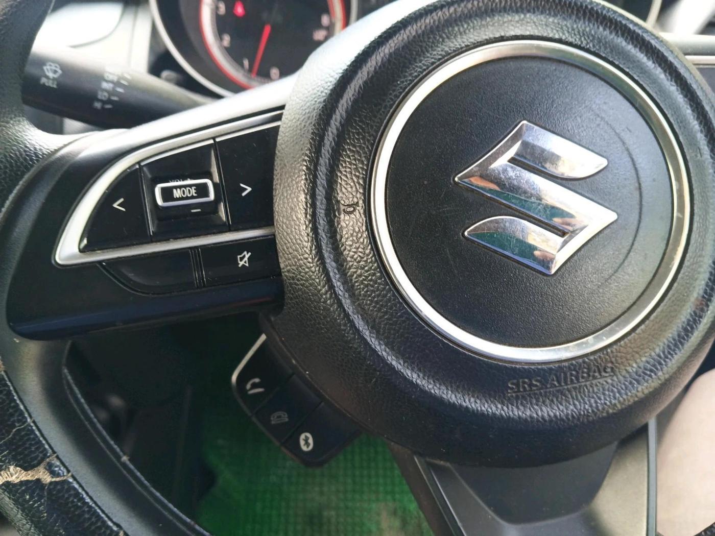 2020 Maruti Swift VXI, Petrol, Manual, 28,042 km, interior