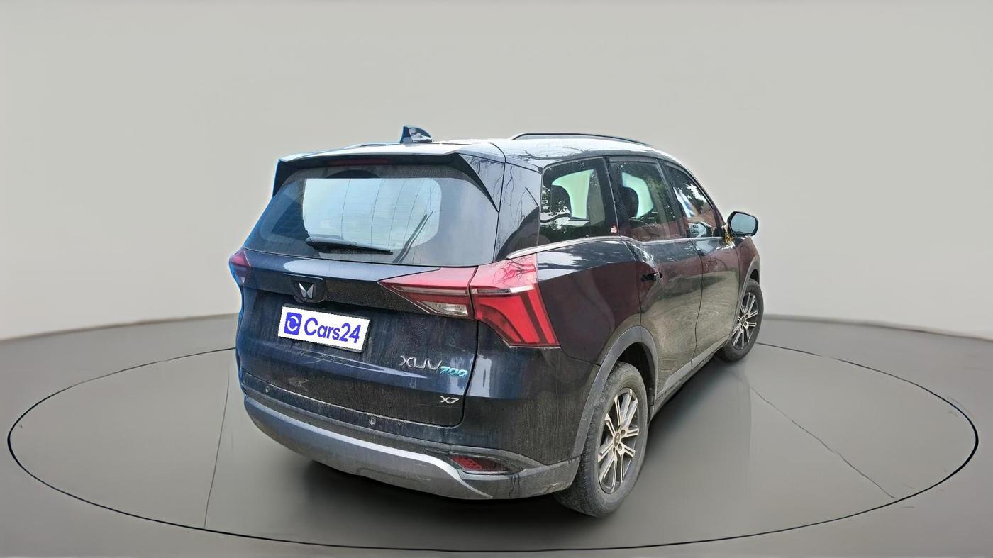 2023 Mahindra XUV700 AX 7 P MT 7 STR, Petrol, Manual, 41,697 km, exterior