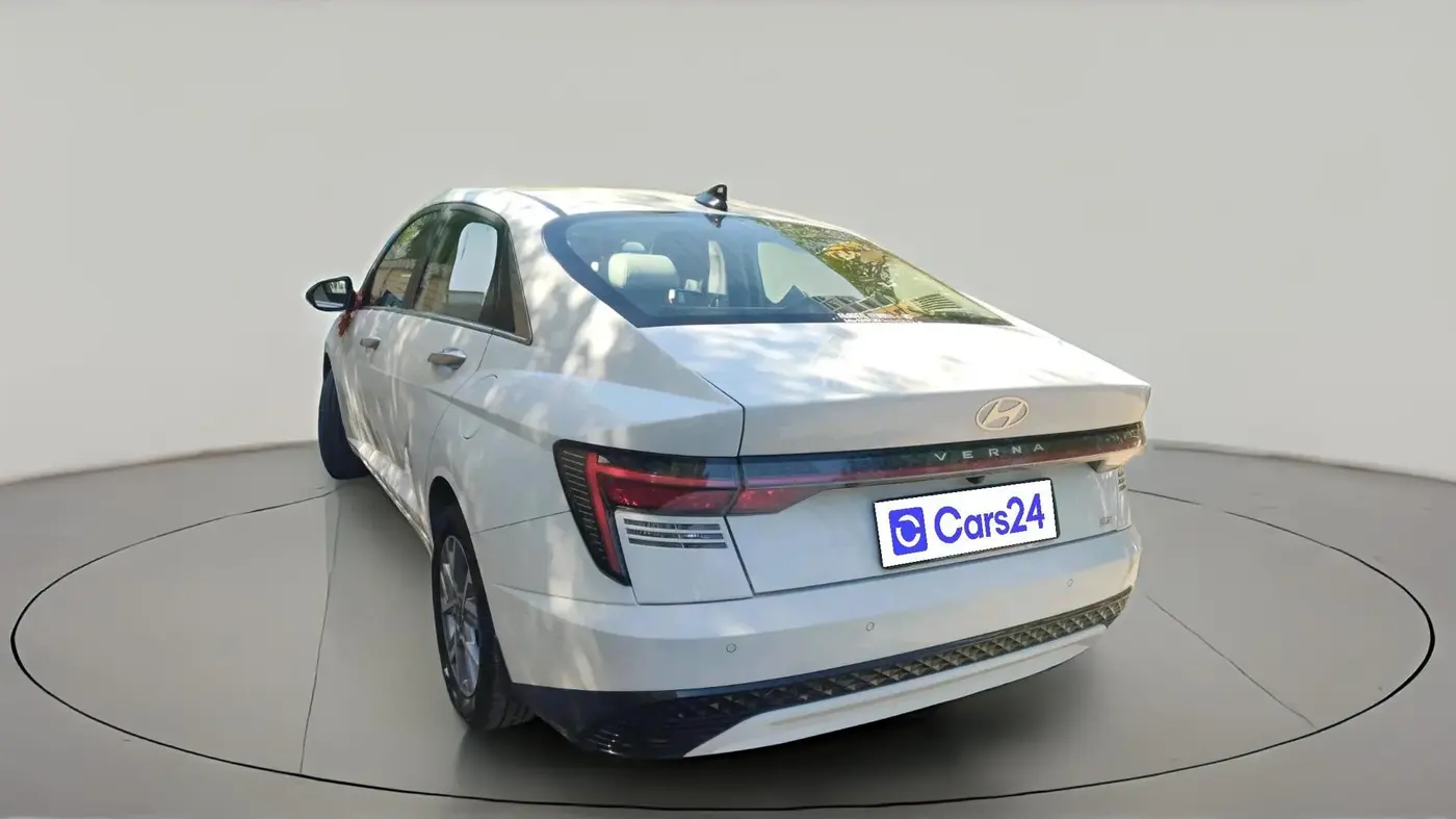 2024 Hyundai Verna SX(O) 1.5 MPI IVT , Petrol, Automatic, 4,687 km, exterior