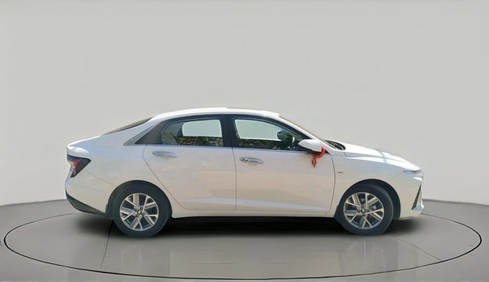 2024 Hyundai Verna SX(O) 1.5 MPI IVT , Petrol, Automatic, 4,687 km, exterior