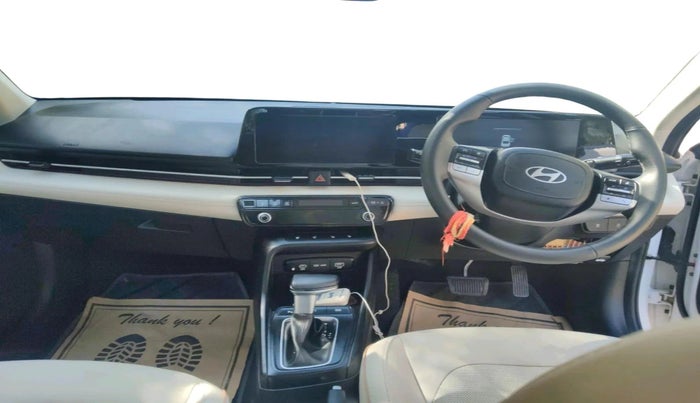 2024 Hyundai Verna SX(O) 1.5 MPI IVT , Petrol, Automatic, 4,687 km, interior