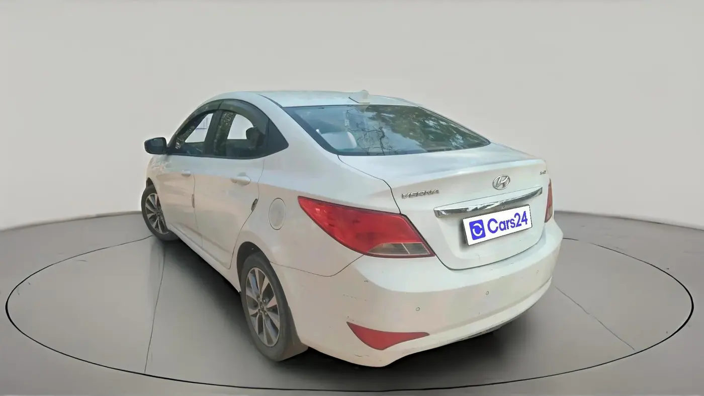 2016 Hyundai Verna 1.6 VTVT SX, Petrol, Manual, 1,05,147 km, exterior