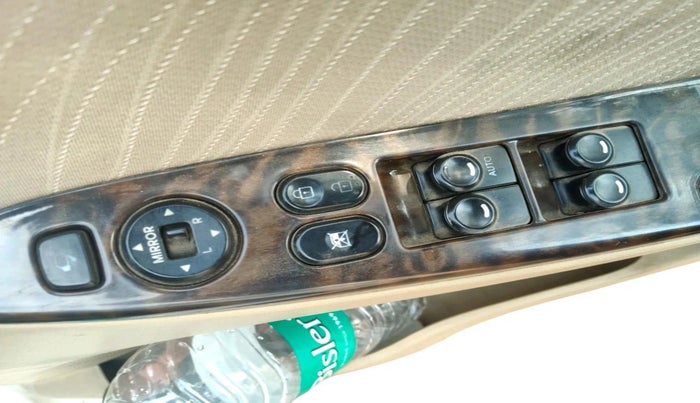 2016 Hyundai Verna 1.6 VTVT SX, Petrol, Manual, 1,05,147 km, interior