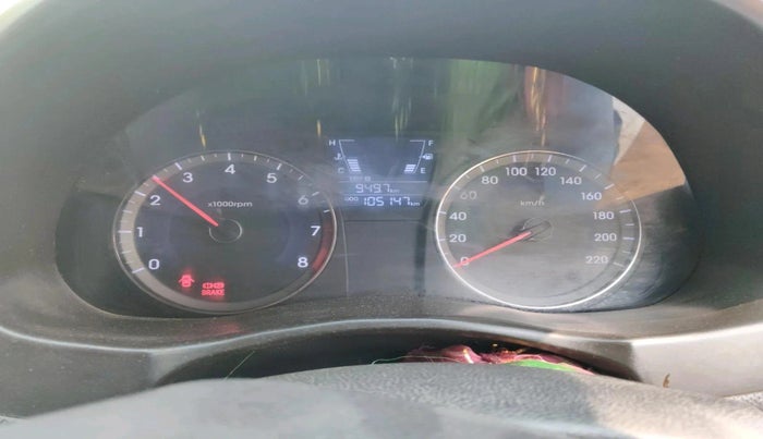 2016 Hyundai Verna 1.6 VTVT SX, Petrol, Manual, 1,05,147 km, interior