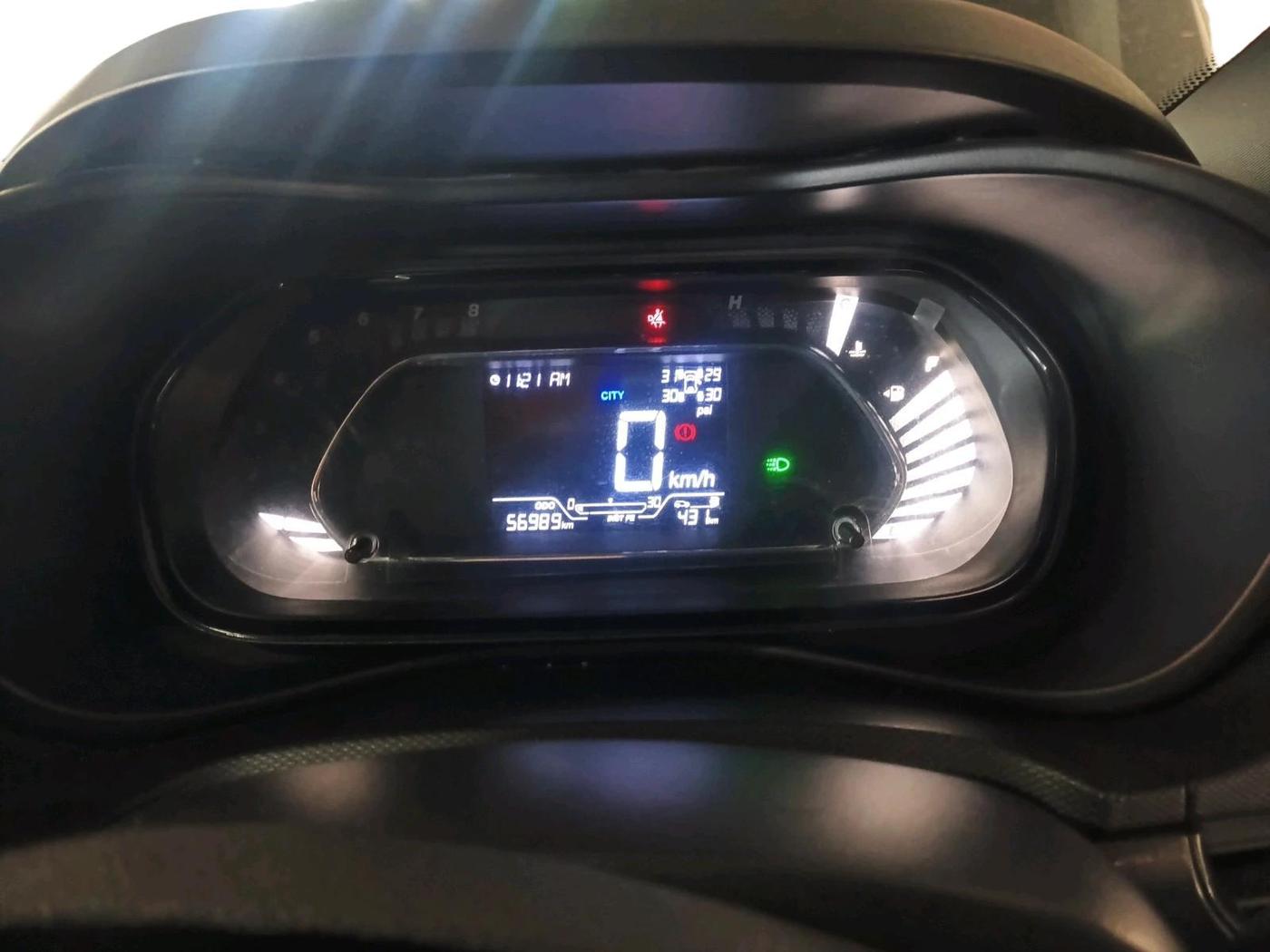 2022 Tata NEXON XZ PLUS (O) PETROL DARK EDITION, Petrol, Manual, 56,989 km, interior