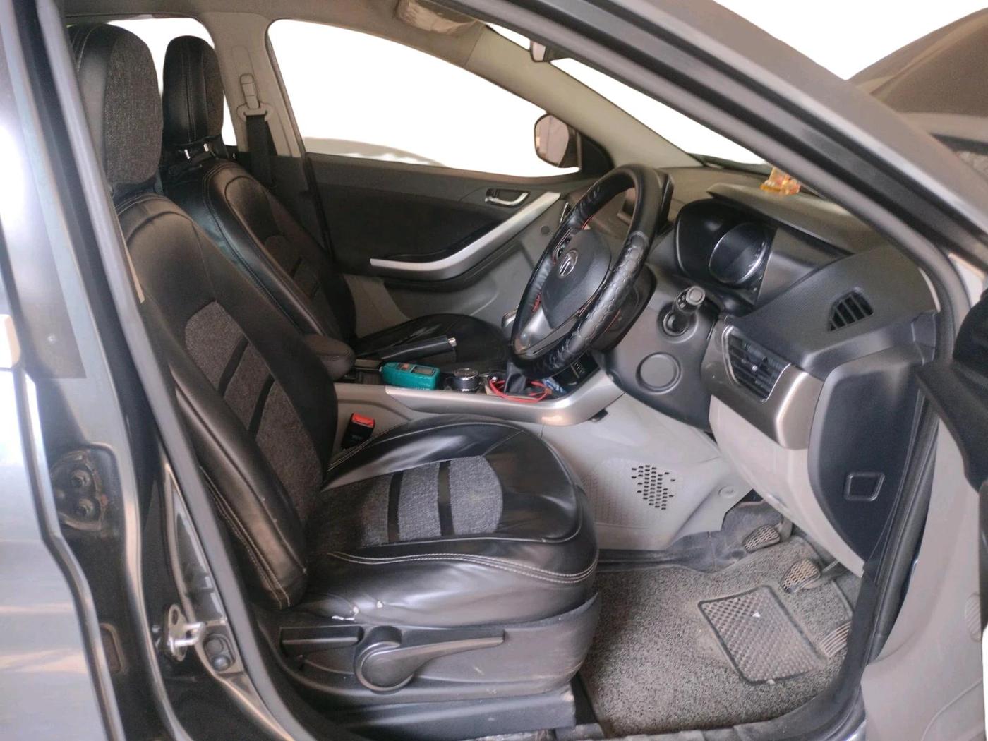2018 Tata NEXON XZ PLUS PETROL, Petrol, Manual, 1,24,358 km, interior