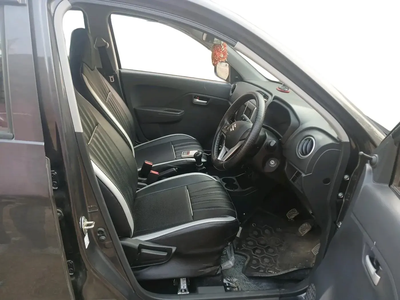 2024 Maruti Alto K10 VXI PLUS, Petrol, Manual, 4,879 km, interior