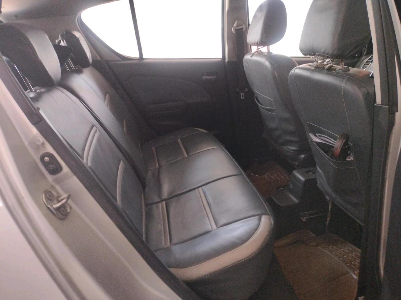 2011 Maruti Ritz VXI, Petrol, Manual, 62,061 km, interior