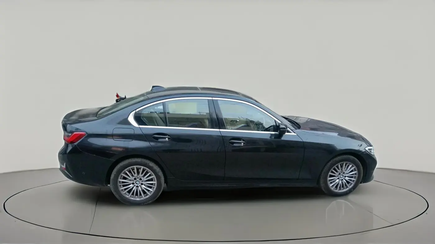 2019 BMW 3 Series 320d Luxury Line, Diesel, Automatic, 18,333 km, exterior