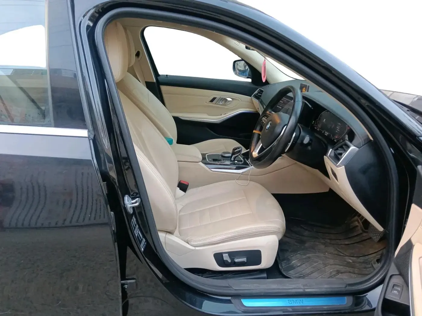 2019 BMW 3 Series 320d Luxury Line, Diesel, Automatic, 18,333 km, interior