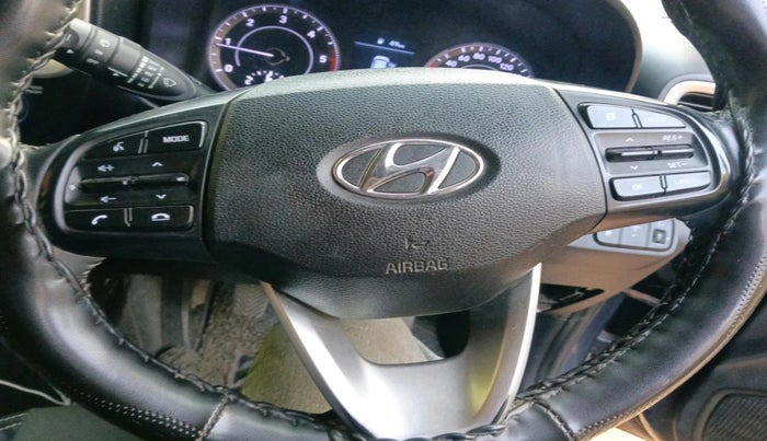 2019 Hyundai VENUE SX(O) 1.4 CRDI, Diesel, Manual, 1,25,829 km, interior