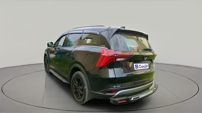 2024 Mahindra XUV700 AX 7 D AT 7 STR, Diesel, Automatic, 67,696 km, exterior