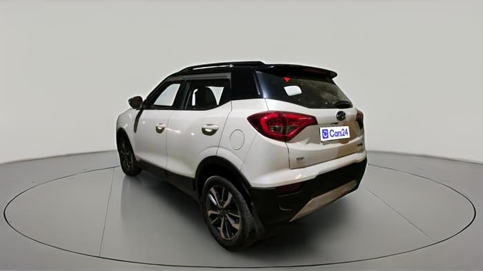 2021 Mahindra XUV300 W8 (O) 1.2 PETROL, Petrol, Manual, 83,052 km, exterior