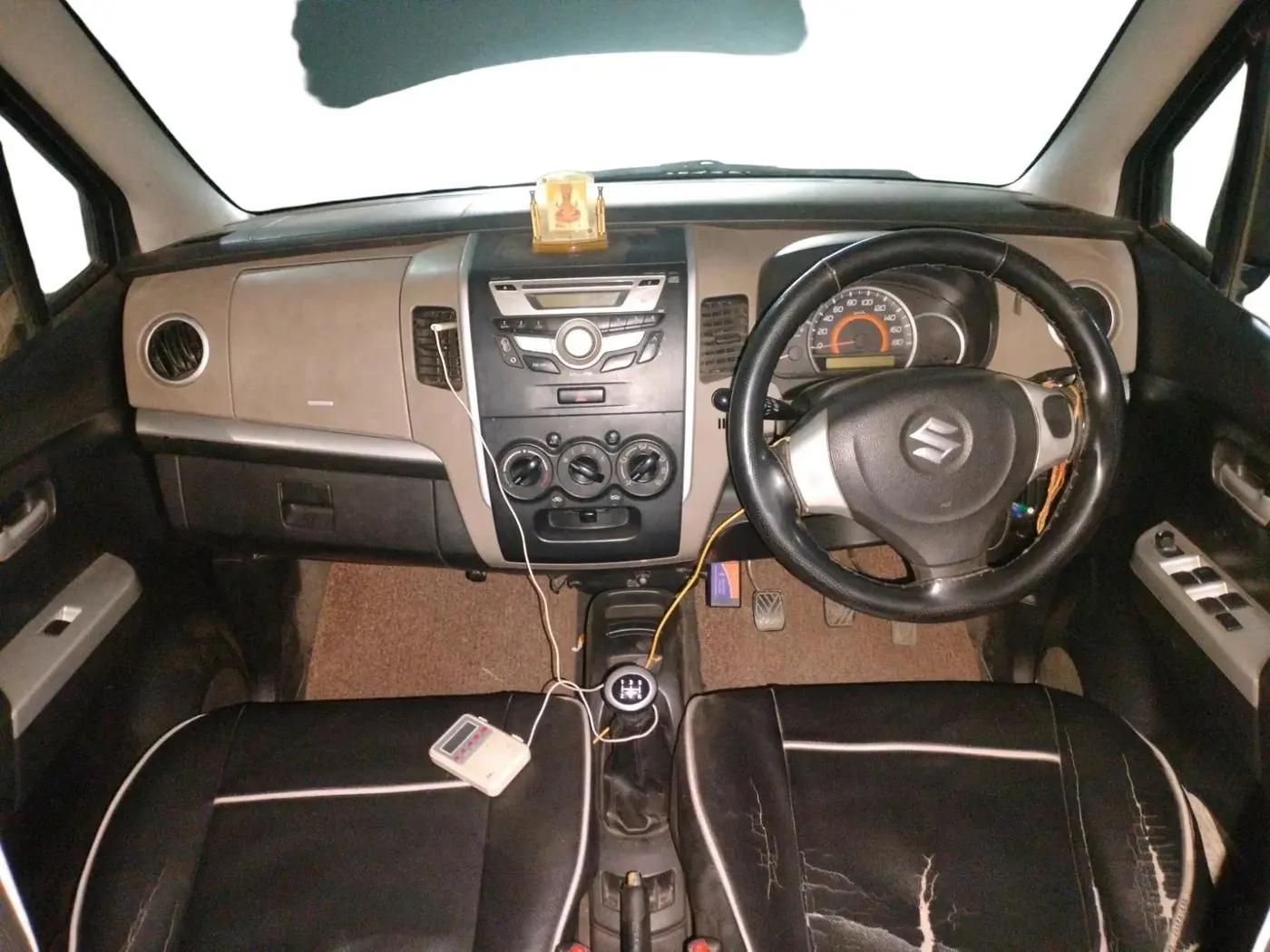 2014 Maruti Wagon R 1.0 VXI, Petrol, Manual, 75,700 km, interior