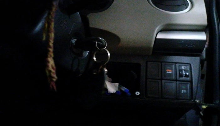 2014 Maruti Wagon R 1.0 VXI, Petrol, Manual, 75,325 km, interior