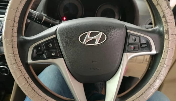 2013 Hyundai Verna FLUIDIC 1.6 CRDI SX, Diesel, Manual, 1,43,488 km, interior