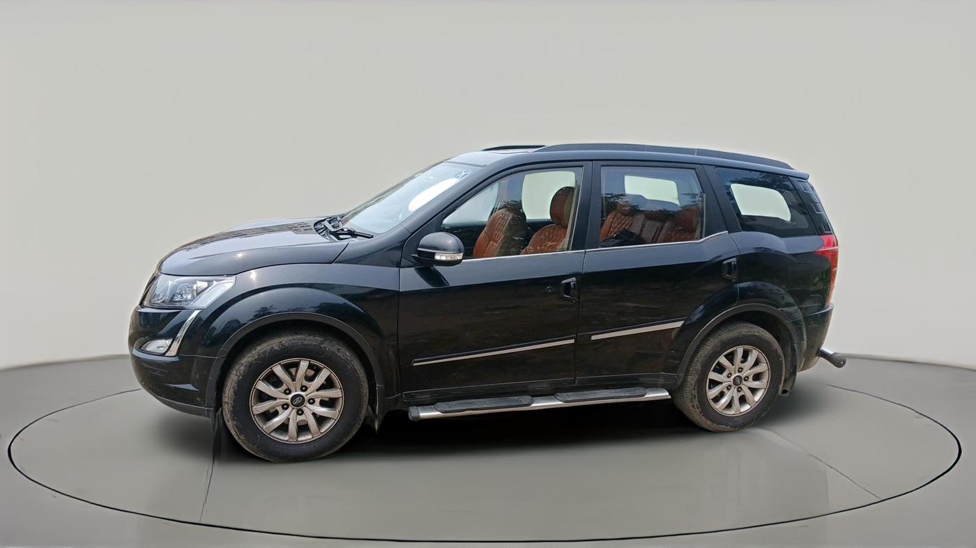 2016 Mahindra XUV500 W10 1.99, Diesel, Manual, 84,726 km, exterior