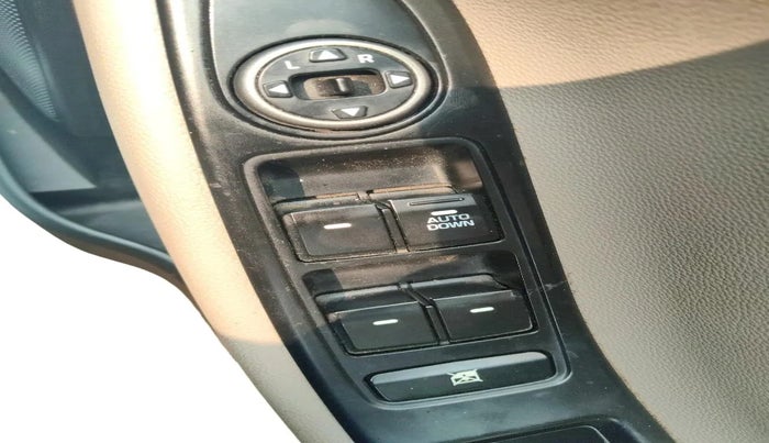 2019 Hyundai Elite i20 MAGNA PLUS 1.2, Petrol, Manual, 74,252 km, interior