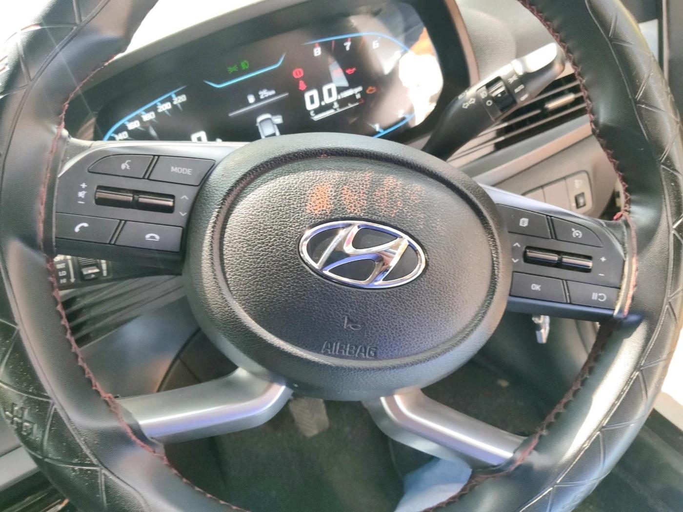 2023 Hyundai NEW I20 SPORTZ 1.2 MT, Petrol, Manual, 39,804 km, interior