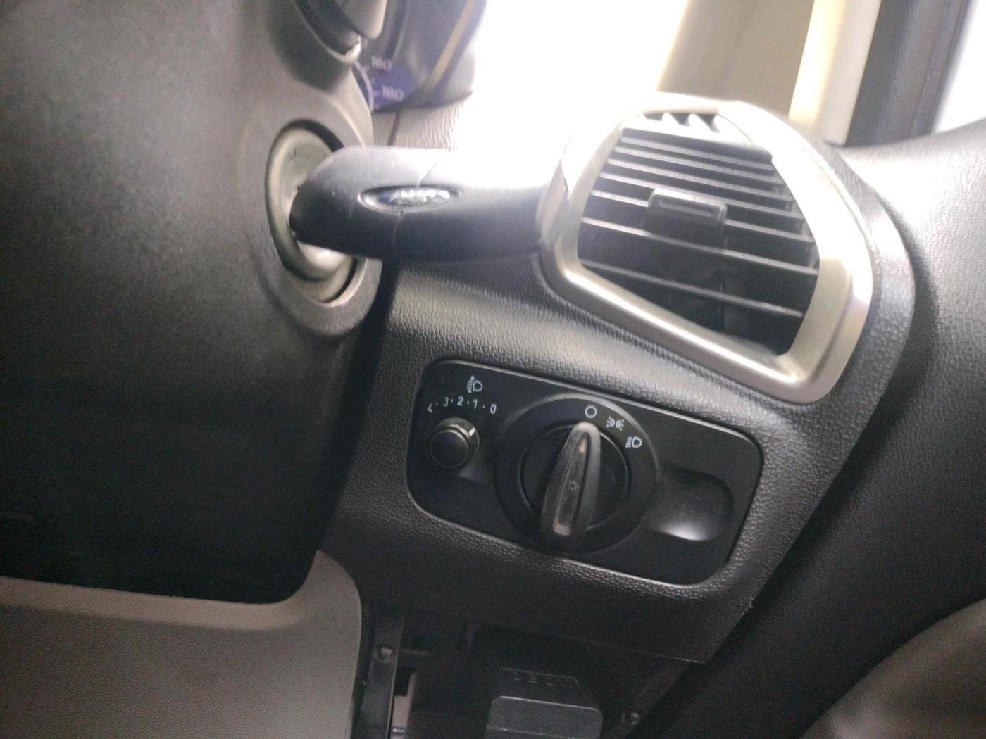 2014 Ford Ecosport TREND 1.5L DIESEL, Diesel, Manual, 1,21,048 km, interior