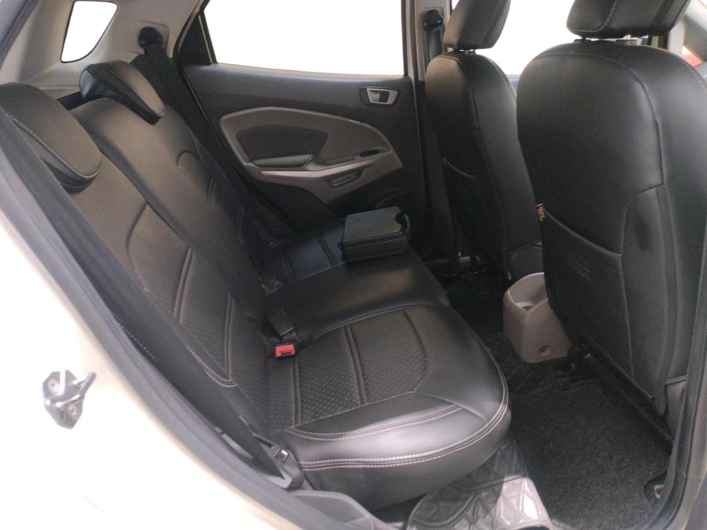 2014 Ford Ecosport TREND 1.5L DIESEL, Diesel, Manual, 1,21,048 km, interior