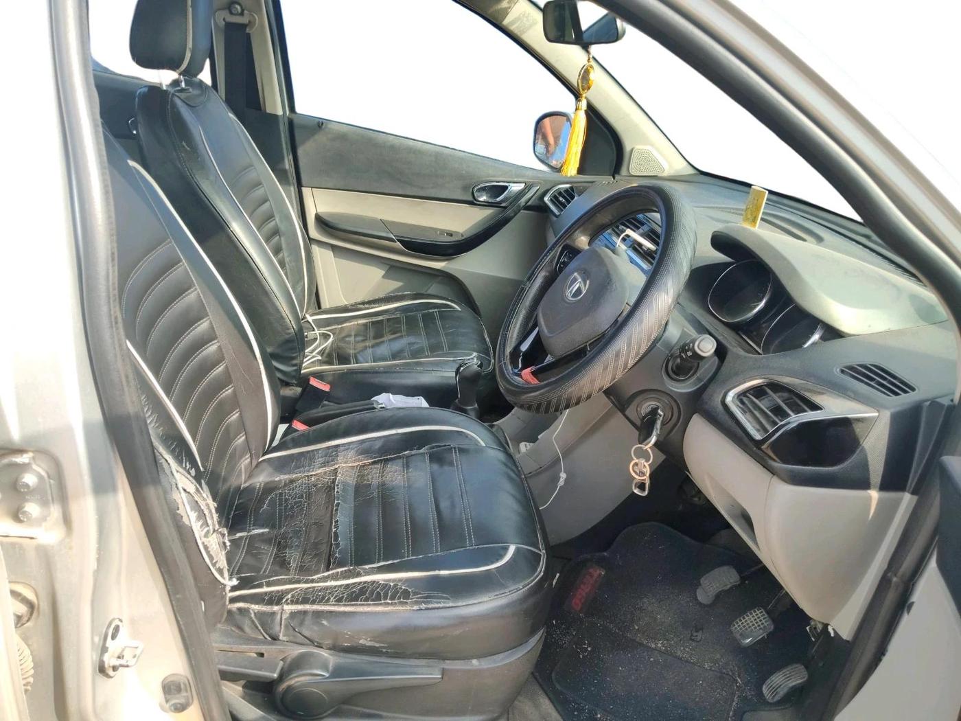 2019 Tata Tiago XZ PETROL, Petrol, Manual, 1,69,616 km, interior