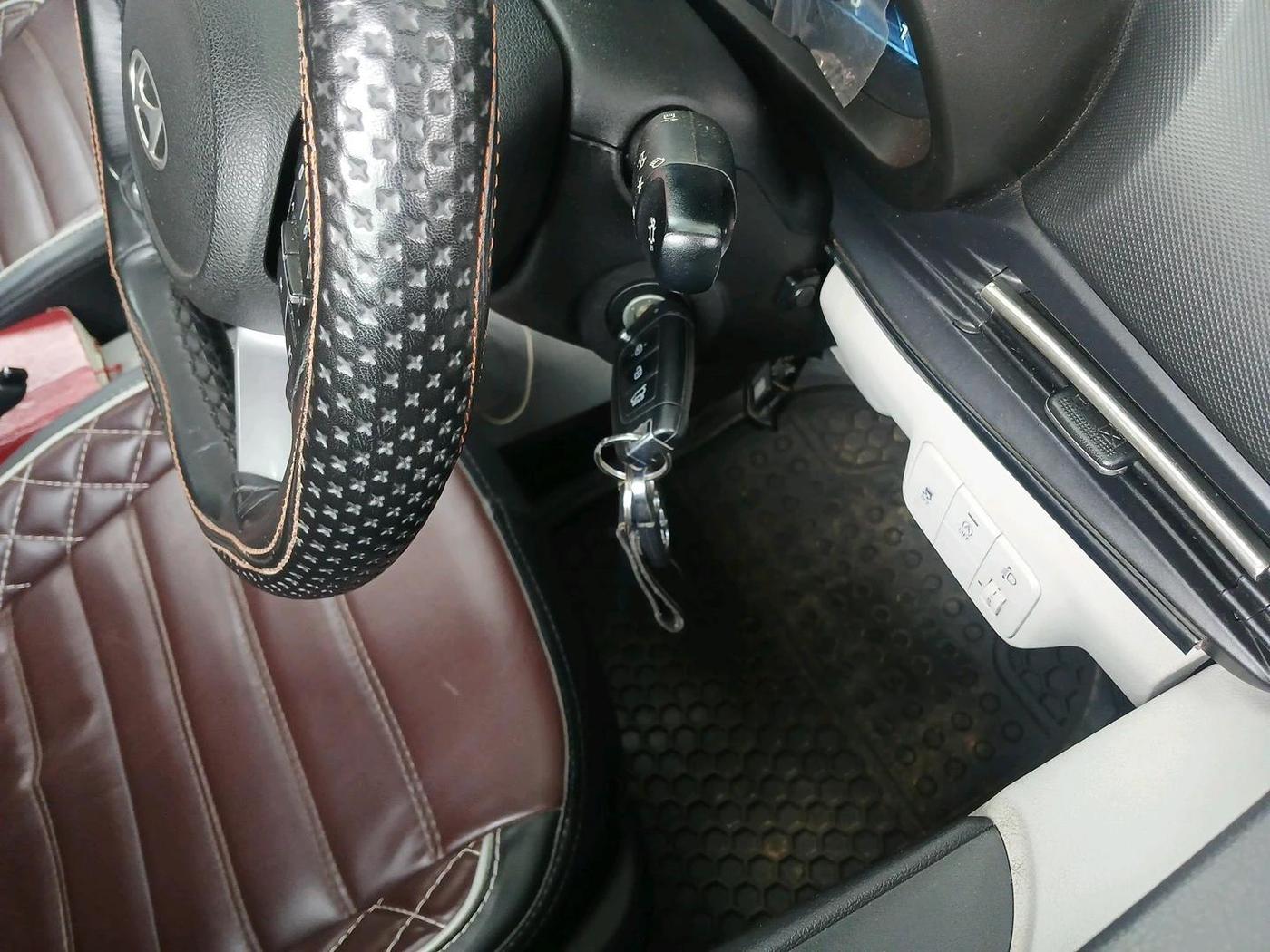 2024 Hyundai NEW I20 SPORTZ 1.2 MT, Petrol, Manual, 32,402 km, interior