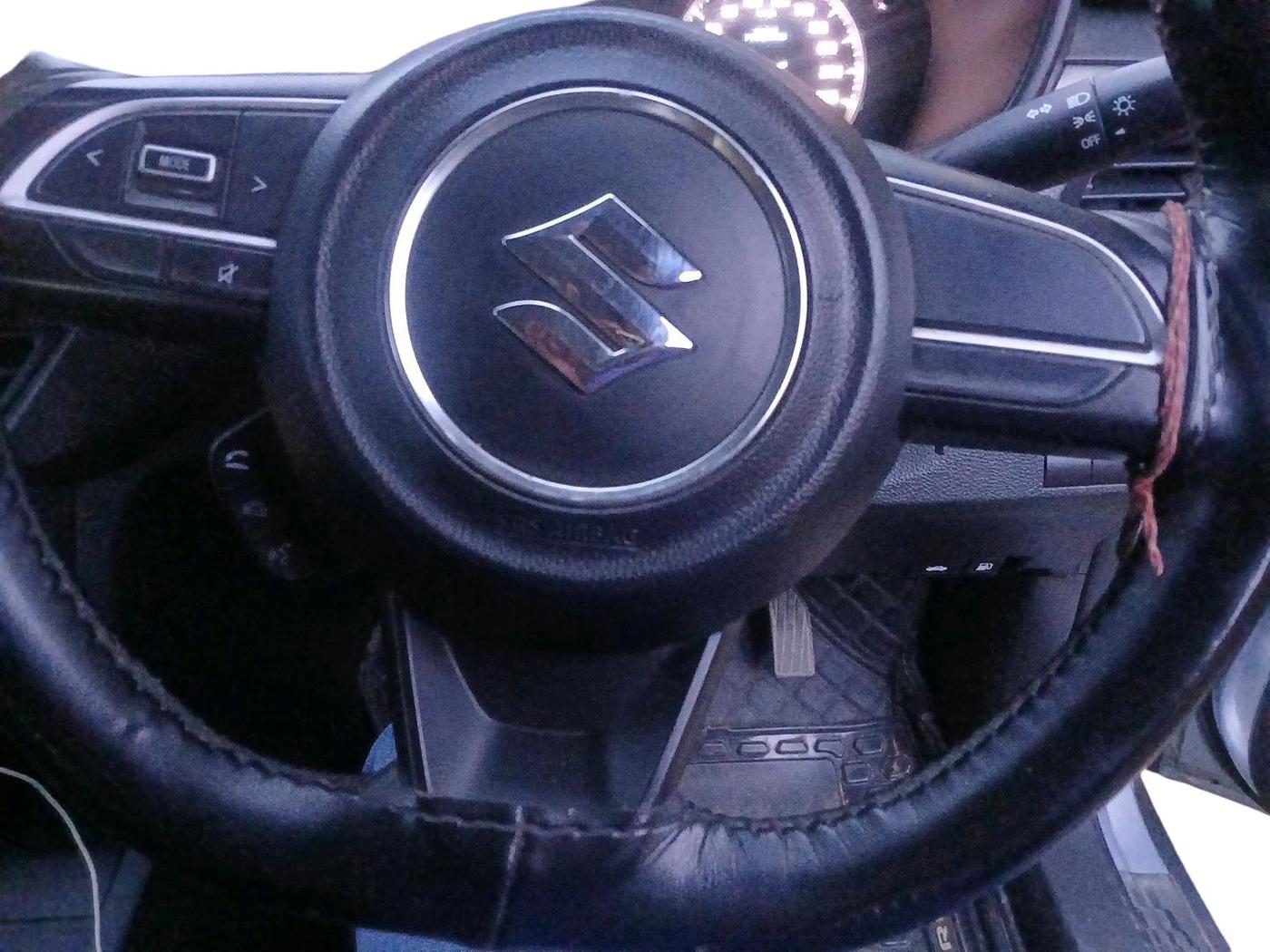 2023 Maruti BREZZA VXI SMART HYBRID, Petrol, Manual, 82,190 km, interior