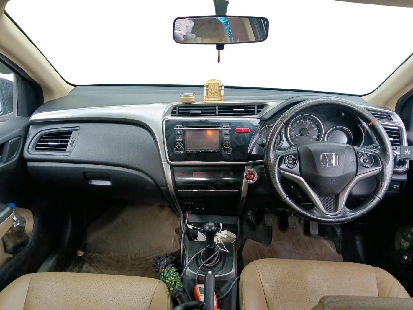 2015 Honda City 1.5L I-VTEC VX, Petrol, Manual, 1,19,068 km, interior