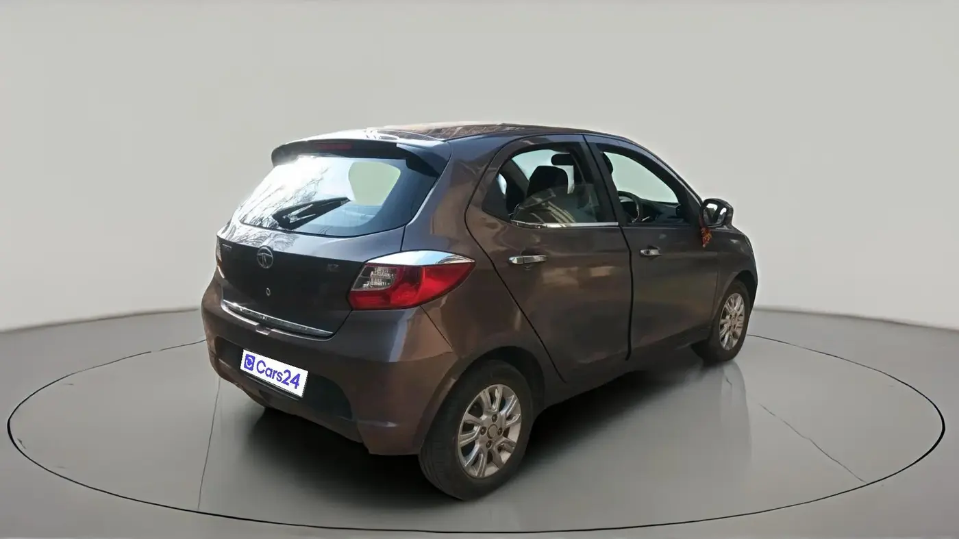 2018 Tata Tiago XZ PETROL, Petrol, Manual, 85,456 km, exterior