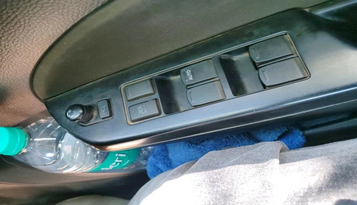 2016 Maruti Swift VDI ABS, Diesel, Manual, 83,374 km, interior