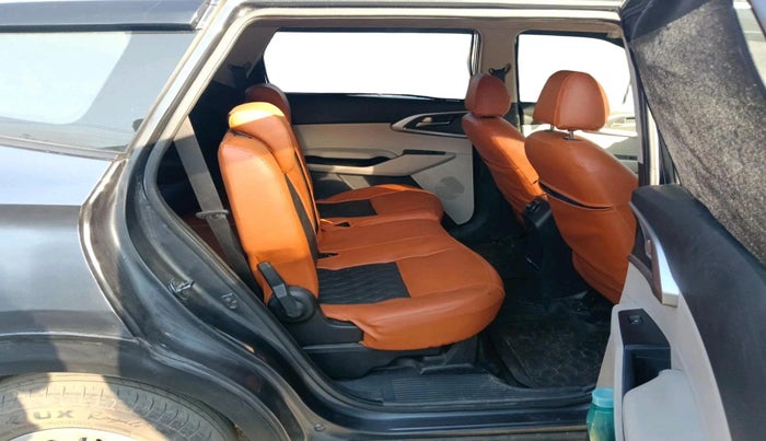 2023 KIA CARENS PRESTIGE 1.5 PETROL 7 STR, Petrol, Manual, 28,495 km, interior