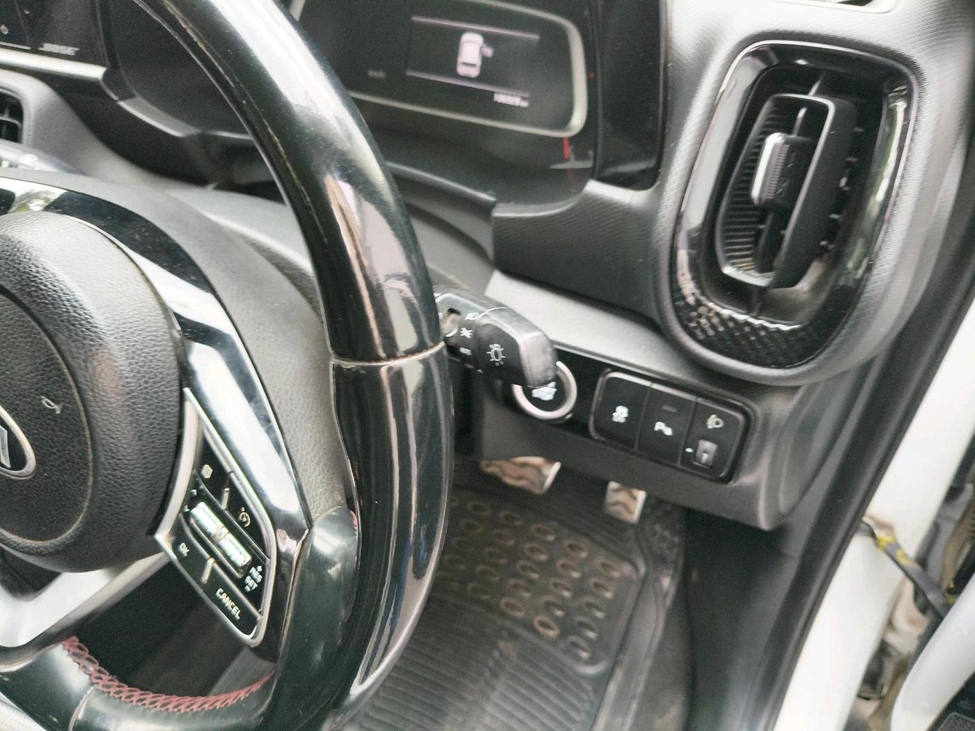 2020 KIA SONET GTX PLUS 1.5 AT, Diesel, Automatic, 1,06,928 km, interior