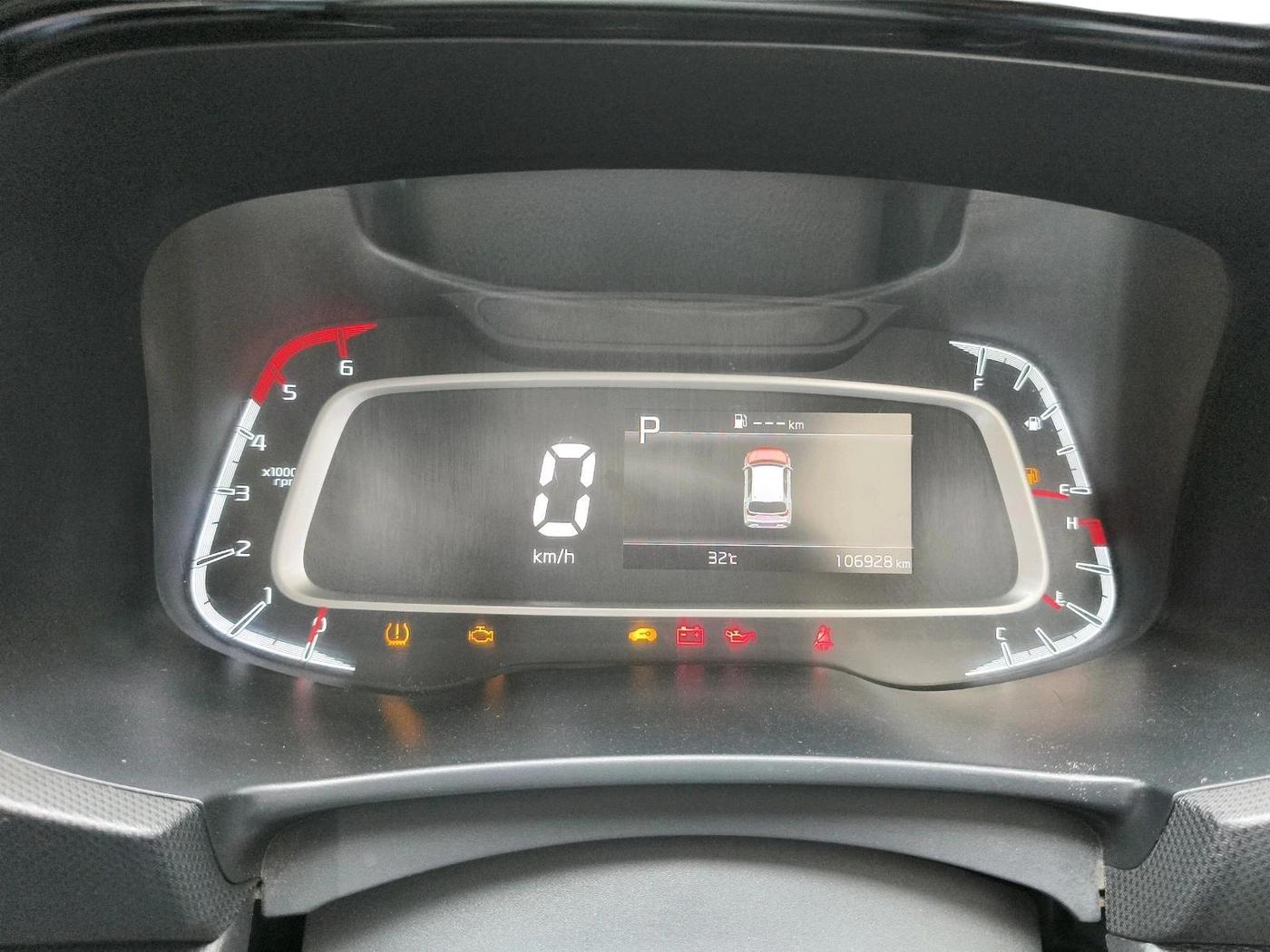 2020 KIA SONET GTX PLUS 1.5 AT, Diesel, Automatic, 1,06,928 km, interior