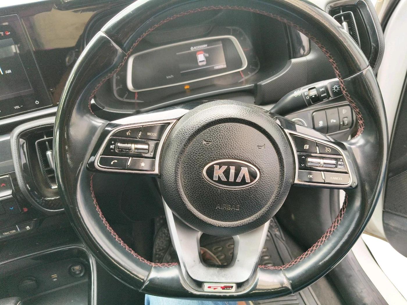 2020 KIA SONET GTX PLUS 1.5 AT, Diesel, Automatic, 1,06,928 km, interior