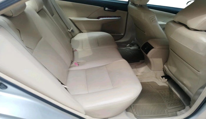 2012 Toyota Camry 2.5L AT, Petrol, Automatic, 85,318 km, interior