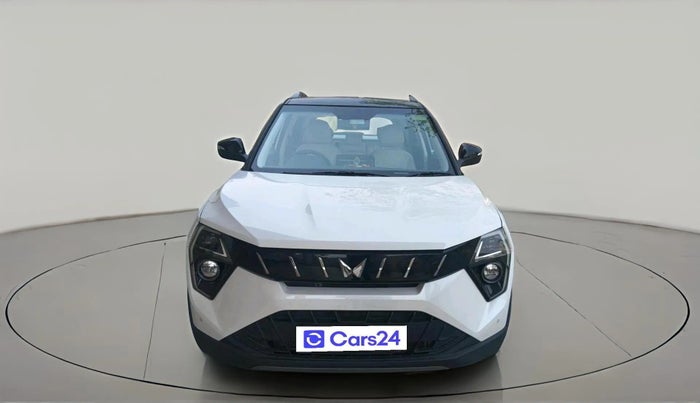 2024 Mahindra XUV 3XO AX7 1.2 TGDi AT, Petrol, Automatic, 5,360 km, exterior