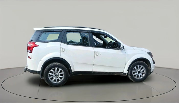 2019 Mahindra XUV500 W9, Diesel, Manual, 99,792 km, exterior