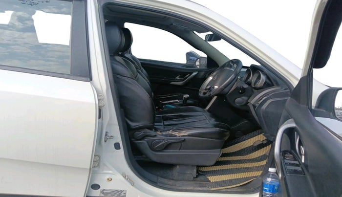 2019 Mahindra XUV500 W9, Diesel, Manual, 99,792 km, interior