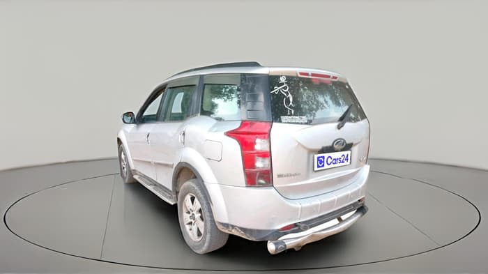 2013 Mahindra XUV500 W8, Diesel, Manual, 1,67,605 km, exterior