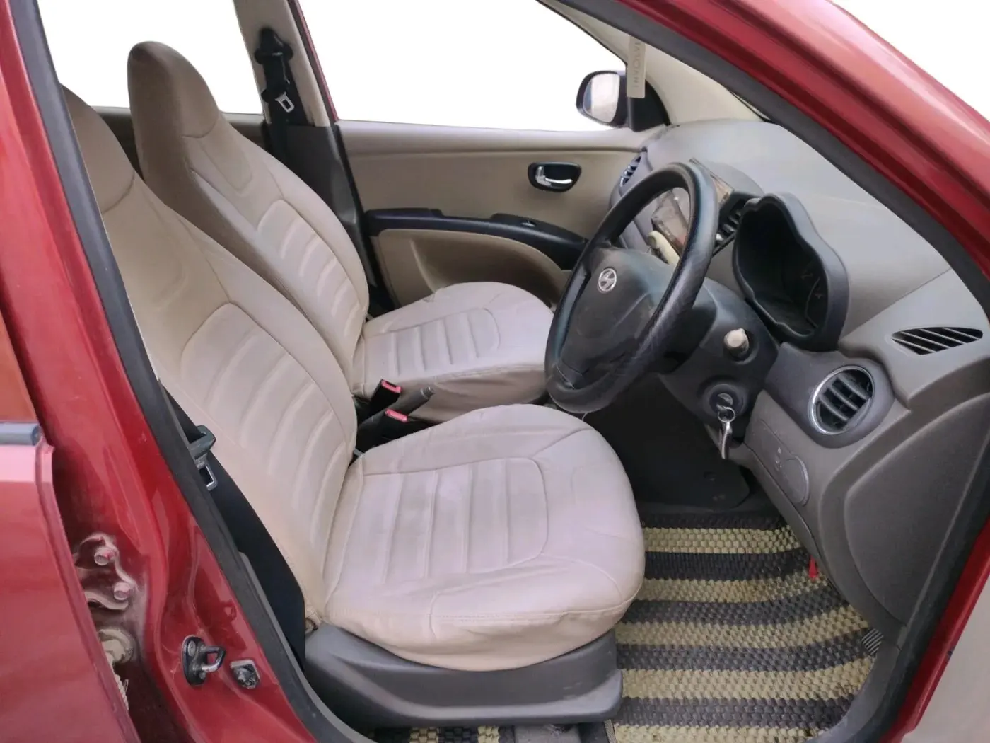 2012 Hyundai i10 SPORTZ 1.2, Petrol, Manual, 75,486 km, interior