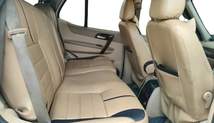 2014 Tata Safari Storme 2.2 VX 4X2, Diesel, Manual, 1,35,042 km, interior