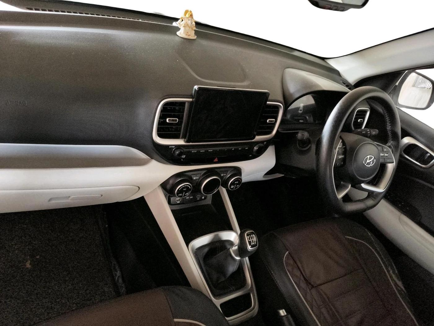 2022 Hyundai VENUE SX 1.0 (O) TURBO IMT, Petrol, Manual, 7,33,363 km, interior