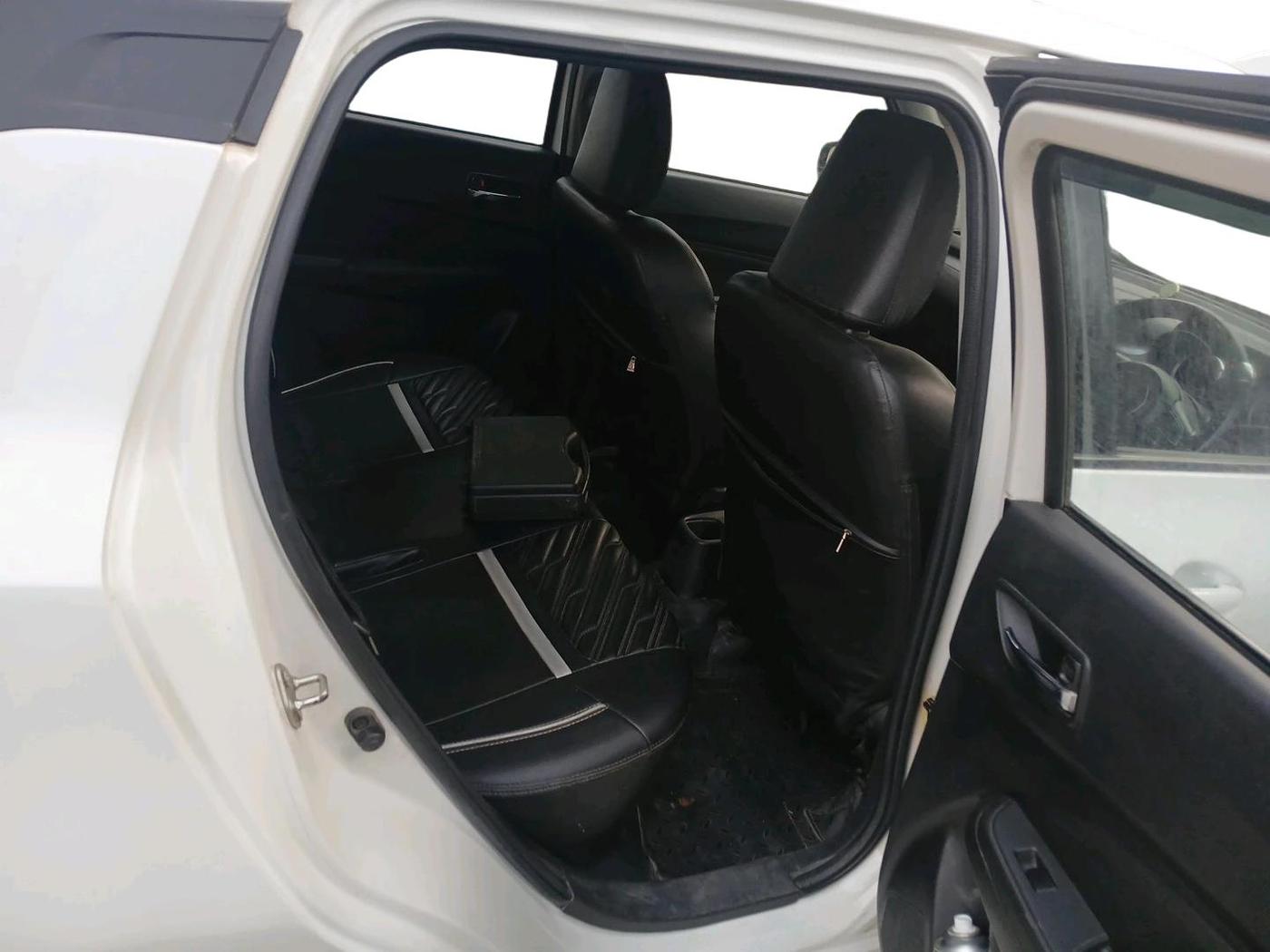 2021 Maruti Swift VXI, Petrol, Manual, 61,519 km, interior