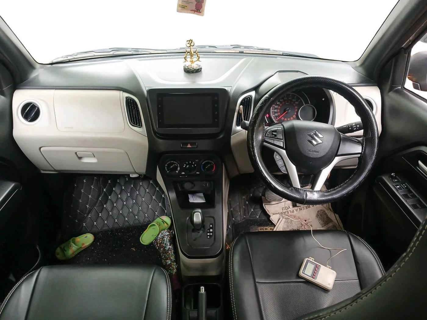 2025 Maruti New Wagon-R ZXI PLUS 1.2 AMT, Petrol, Automatic, 6,624 km, interior