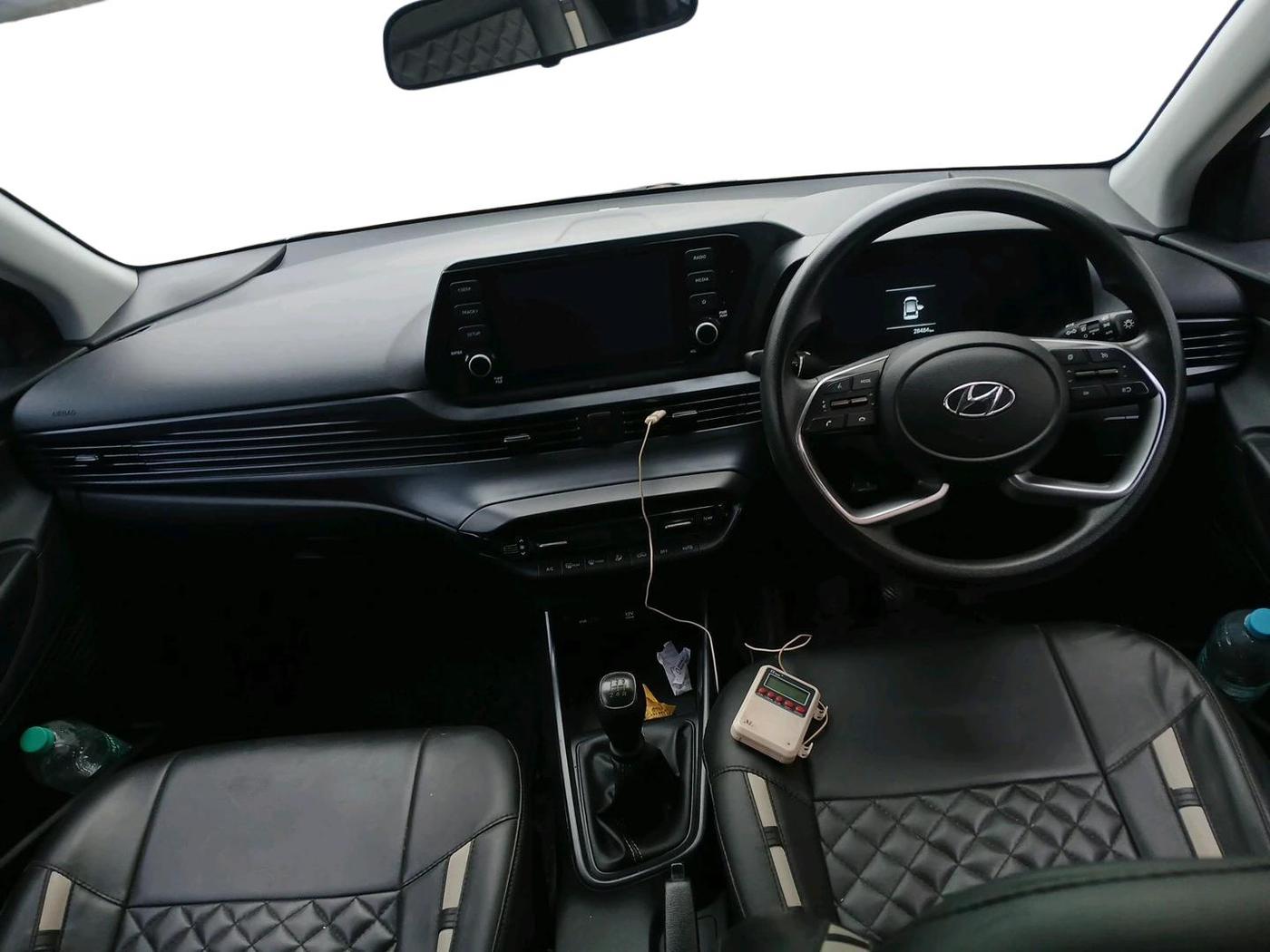2022 Hyundai NEW I20 SPORTZ 1.2 MT, Petrol, Manual, 28,484 km, interior