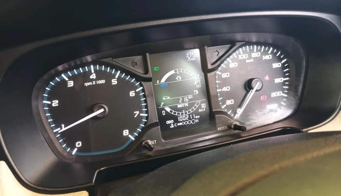 2022 Tata PUNCH ACCOMPLISHED MT, Petrol, Manual, 1,00,211 km, interior