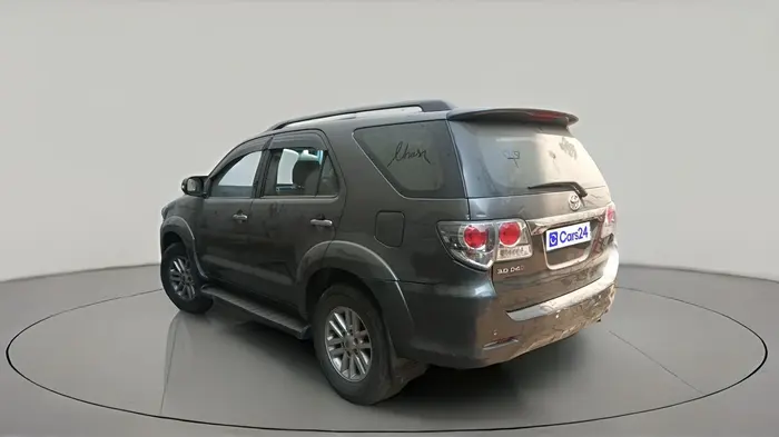 2013 Toyota Fortuner 3.0 4X2 AT, Diesel, Automatic, 1,13,150 km, exterior